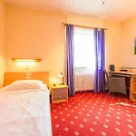 Park Otel 3*